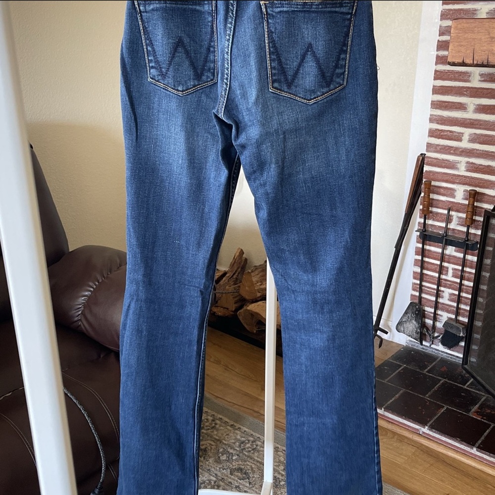Women Wrangler Jeans